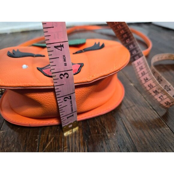 Betsey Johnson Halloween Kitsch Pumpkin Crossbody Purse - Picture 6 of 13